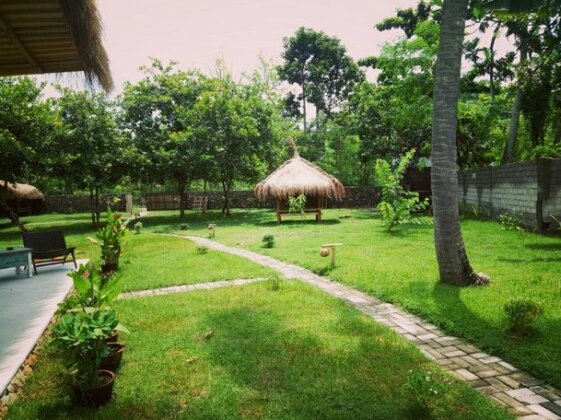FabuLou's Place - Photo5