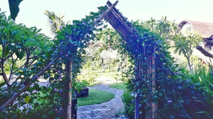 Lakuen Beach Bungalows - Photo3