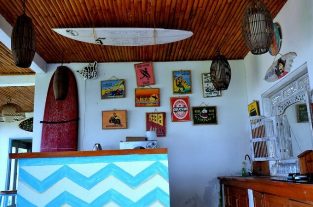 Dikaloha Medewi Surfcamp - Photo4