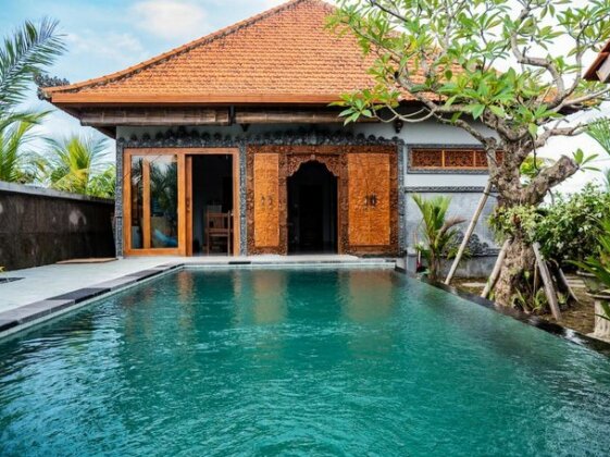 Fins Villa Medewi - Photo4