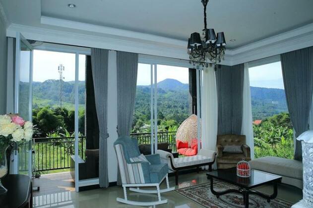 Avilla Puncak - Photo3
