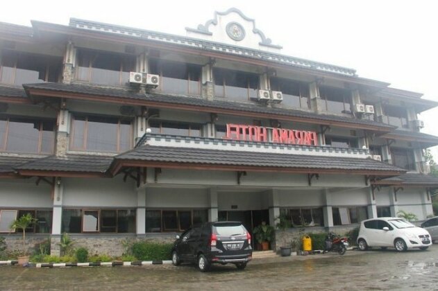 Hotel Parama Puncak - Photo2