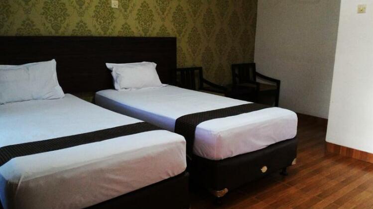 Hotel Tiara Purwokerto - Photo2