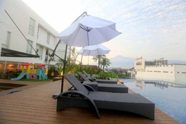 Luminor Hotel Purwokerto - Photo4