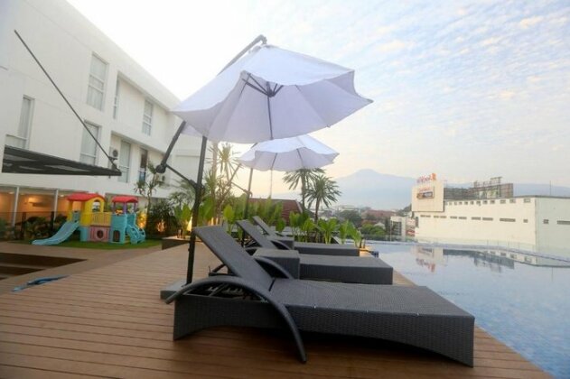 Luminor Hotel Purwokerto - Photo4