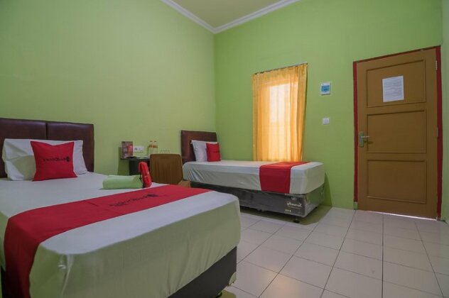 RedDoorz near Kampus UMP Purwokerto - Photo3