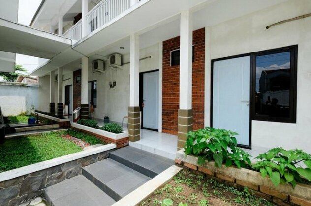 RedDoorz near Moro Mall Purwokerto - Photo2