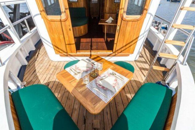 Anne Judith Boat - Photo4