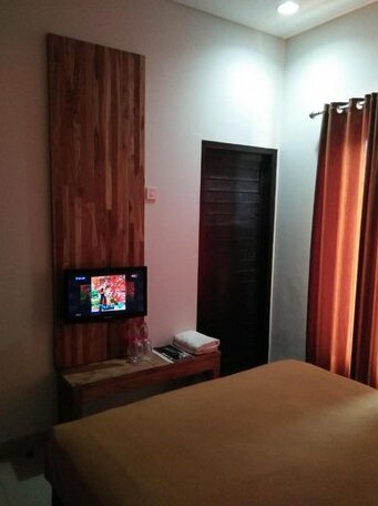 Antika Hotel Rembang - Photo5