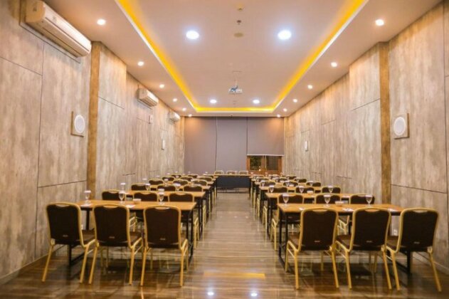 Pollos Hotel & Gallery - Photo2