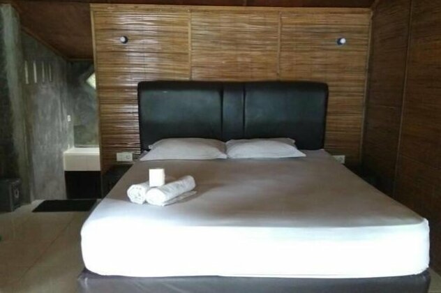 Pele's Place - Photo3