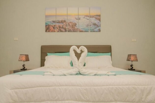 The Hawk's Nest Resort - Photo3