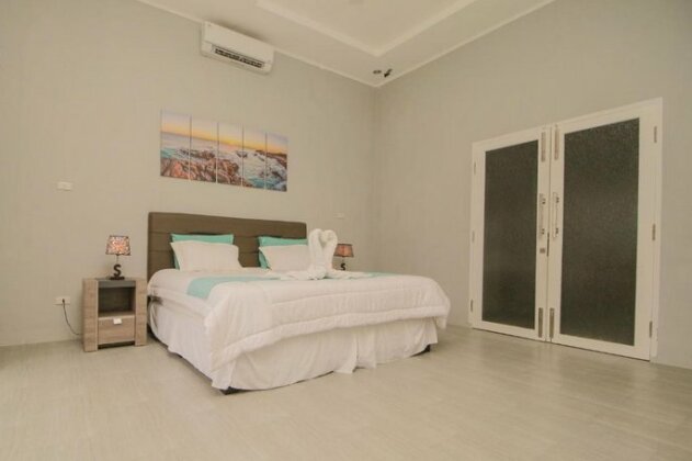 The Hawk's Nest Resort - Photo5