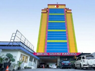 Capital O 1083 Hotel Grand Kartika