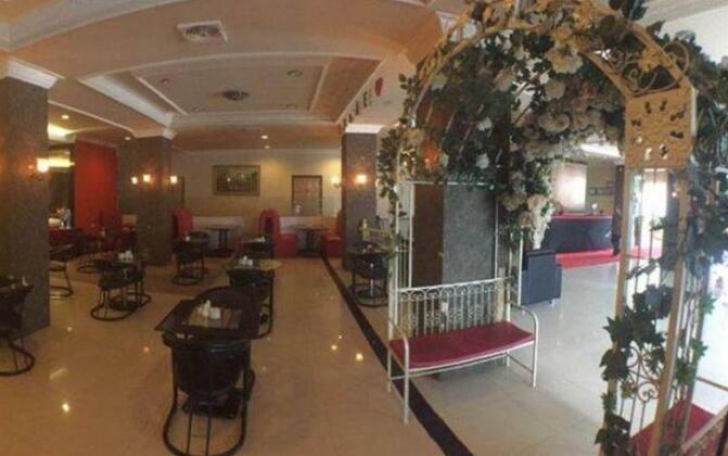 THE Hotel Samarinda - Photo3