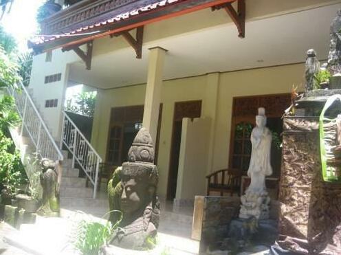 Agung And Sue Watering Hole II - Photo4