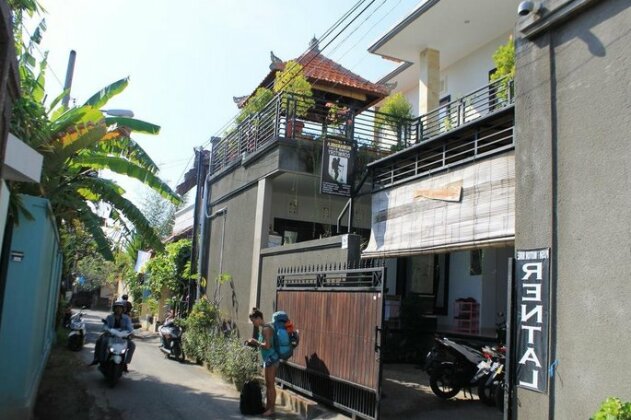 Suwardika Homestay & Dormitory
