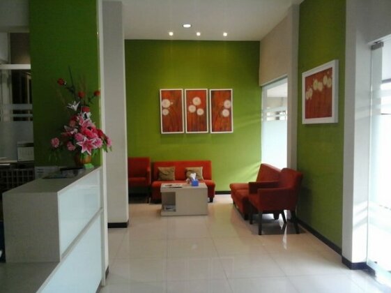 OYO 484 Ardhya Hotel Syariah - Photo2