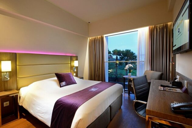 Premier Place Surabaya - Photo5