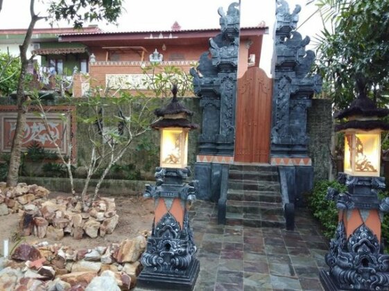 Balinese Villa with Private Pool in Batam - Photo2