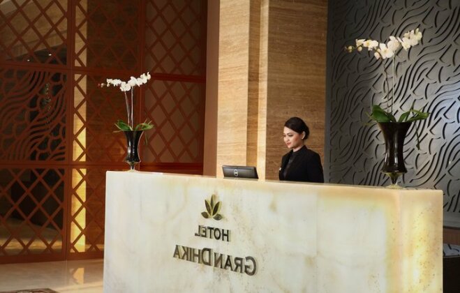 Grandhika Pemuda Semarang Hotel - Photo3