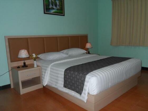 Hotel Kesambi Hijau - Photo2