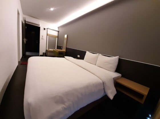 Hotel Pantes Simpang Lima Semarang - Photo4