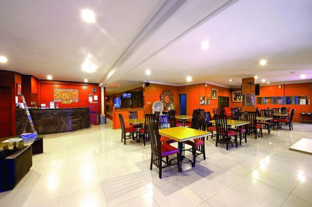OYO 1002 Hotel Elizabeth - Photo5