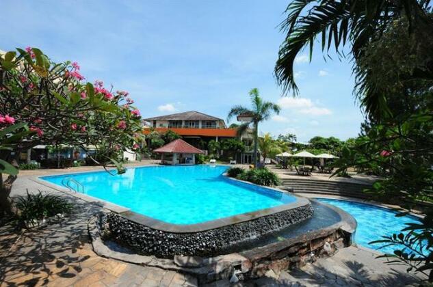 Patra Hotel & Convention Semarang - Photo2