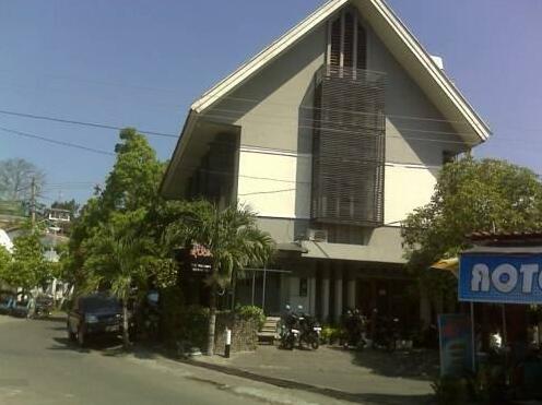  Photo 2