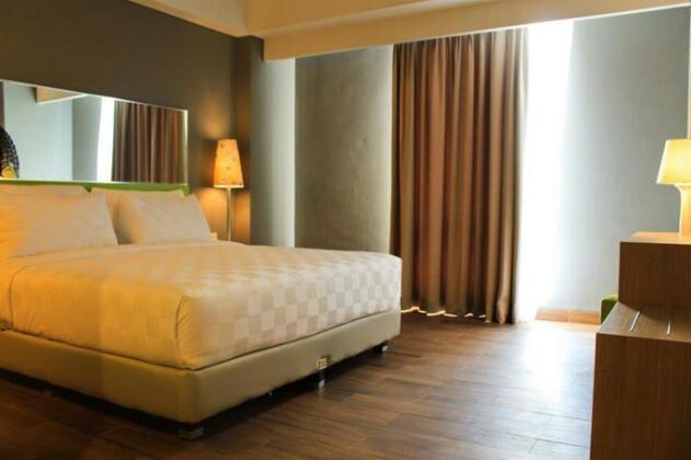 Pesonna Hotel Semarang - Photo5
