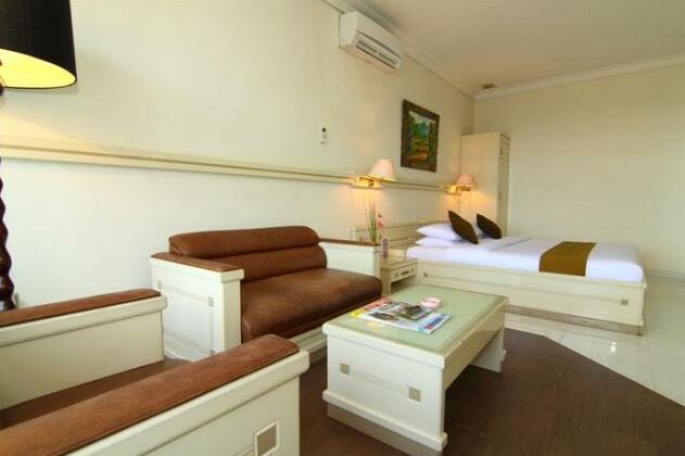 Plaza Hotel Semarang - Photo5