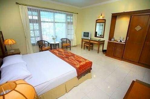Pondok Serrata Hotel Semarang - Photo3