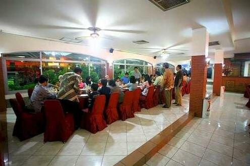 Pondok Serrata Hotel Semarang - Photo5