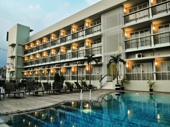 Quest Hotel Simpang Lima - Semarang - Photo3