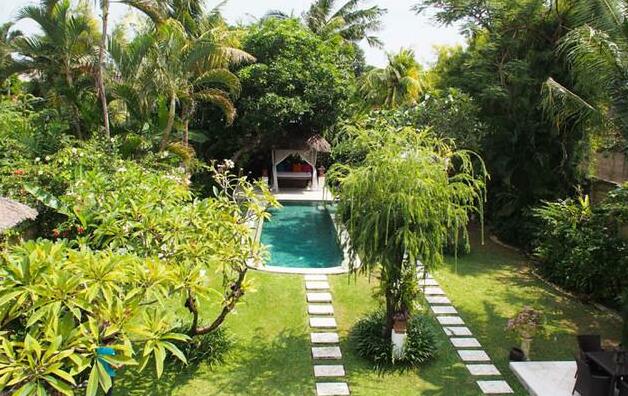 3 Br Large Garden Pool Villa Stress Free - Photo5