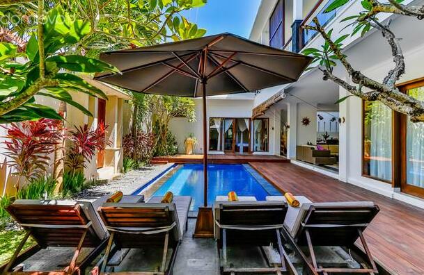 4 Bedroom Villa Oberoi Seminyak - Photo3