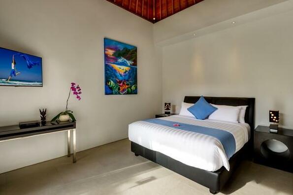 4-Bedroom Villa With Pool Seminyak - Photo2