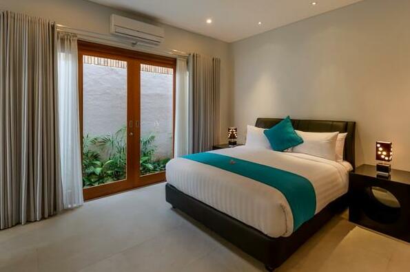 4-Bedroom Villa With Pool Seminyak - Photo3