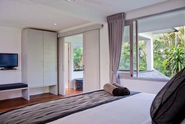 5 Bedroom Villa Seminyak - Photo4