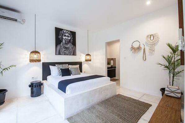 Affordable Designer 4 Bdrms in Seminyak - Photo4