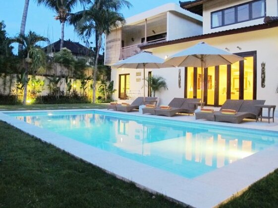 Aisha Family Villas-5Bedroom Private Pool - Photo2