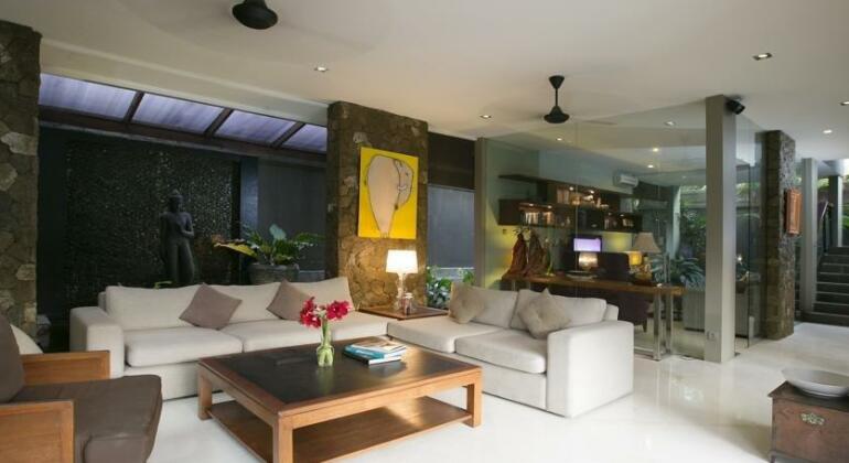 Akarasu Villa - Photo3
