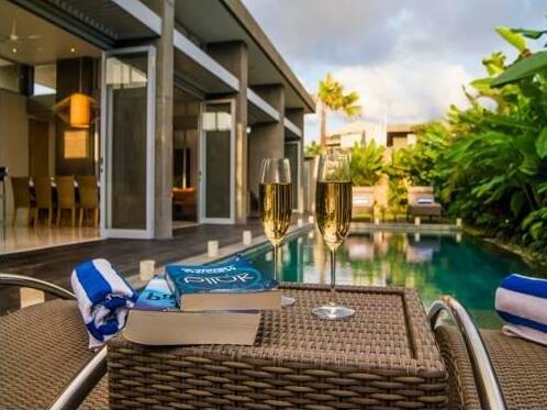 Aramanis Villas - Photo2