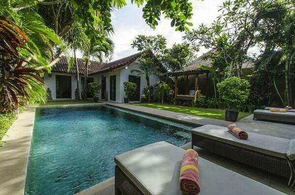 Balinese Style 3Bedroom Villa Seminyak - Photo3