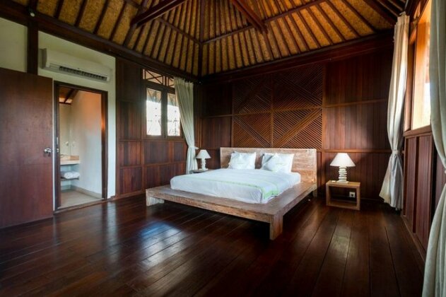 Bunga One Seminyak - Photo4