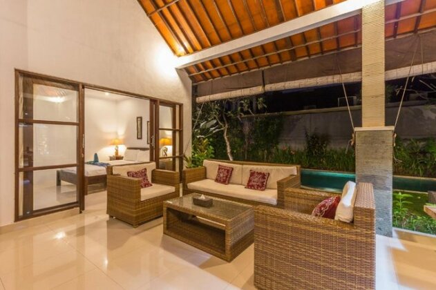 Charming 3 Bedroom Villa in Seminyak Oberoi - Photo4