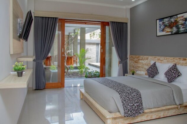 Cozy Room with Double Bed in Seminyak - Photo2