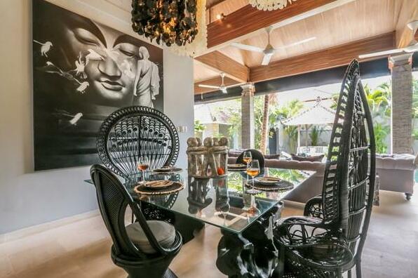 DV23 2 Bed Villa Eat Street Seminyak - Photo5
