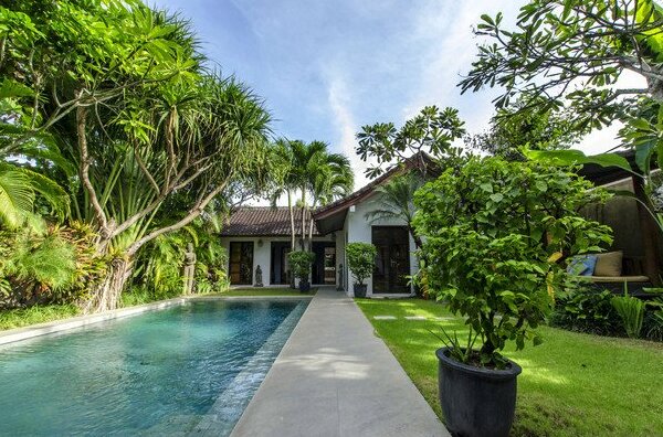 Enchanted JaM 3BR pool villa Seminyak - Photo3